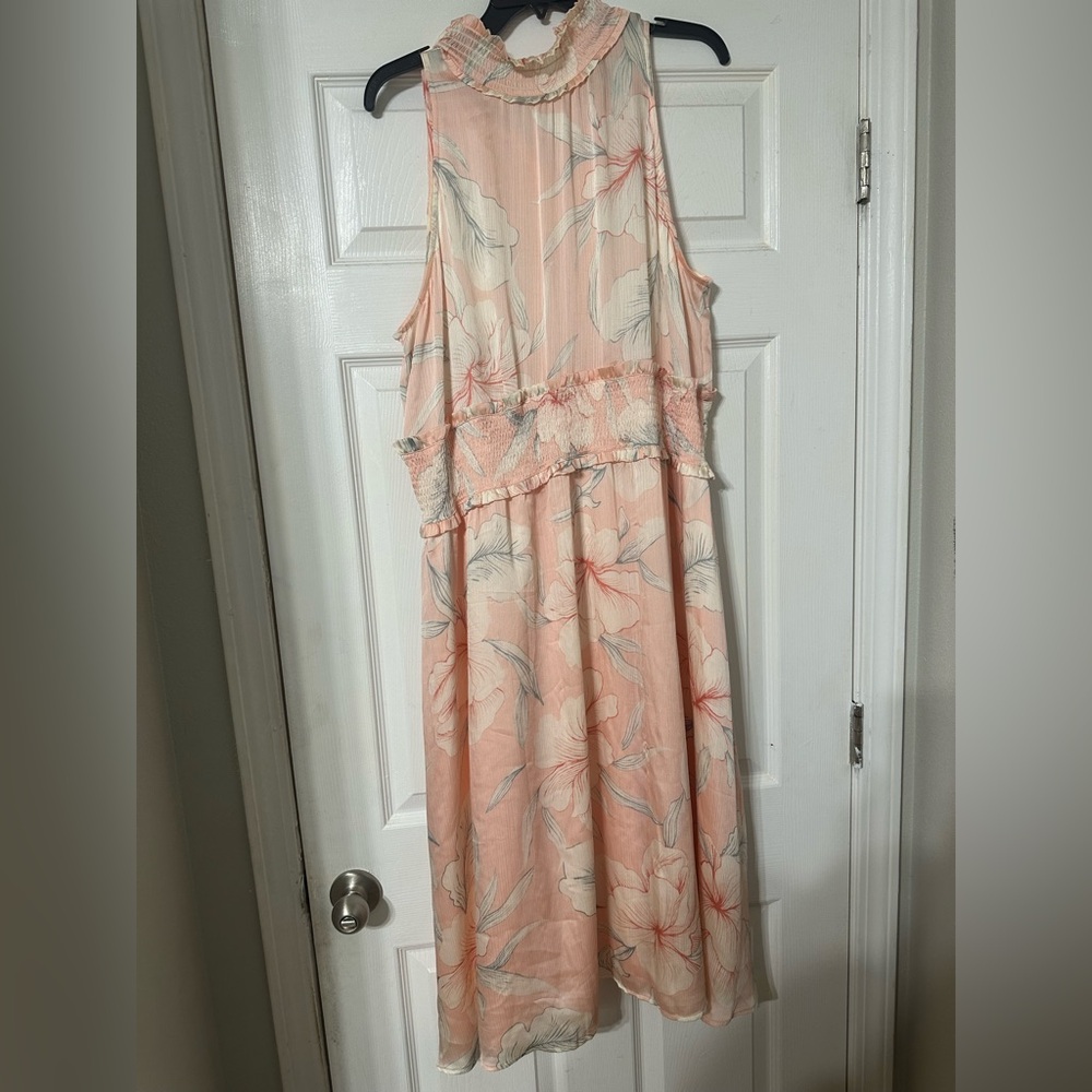 Chic Floral Sleeveless Dress